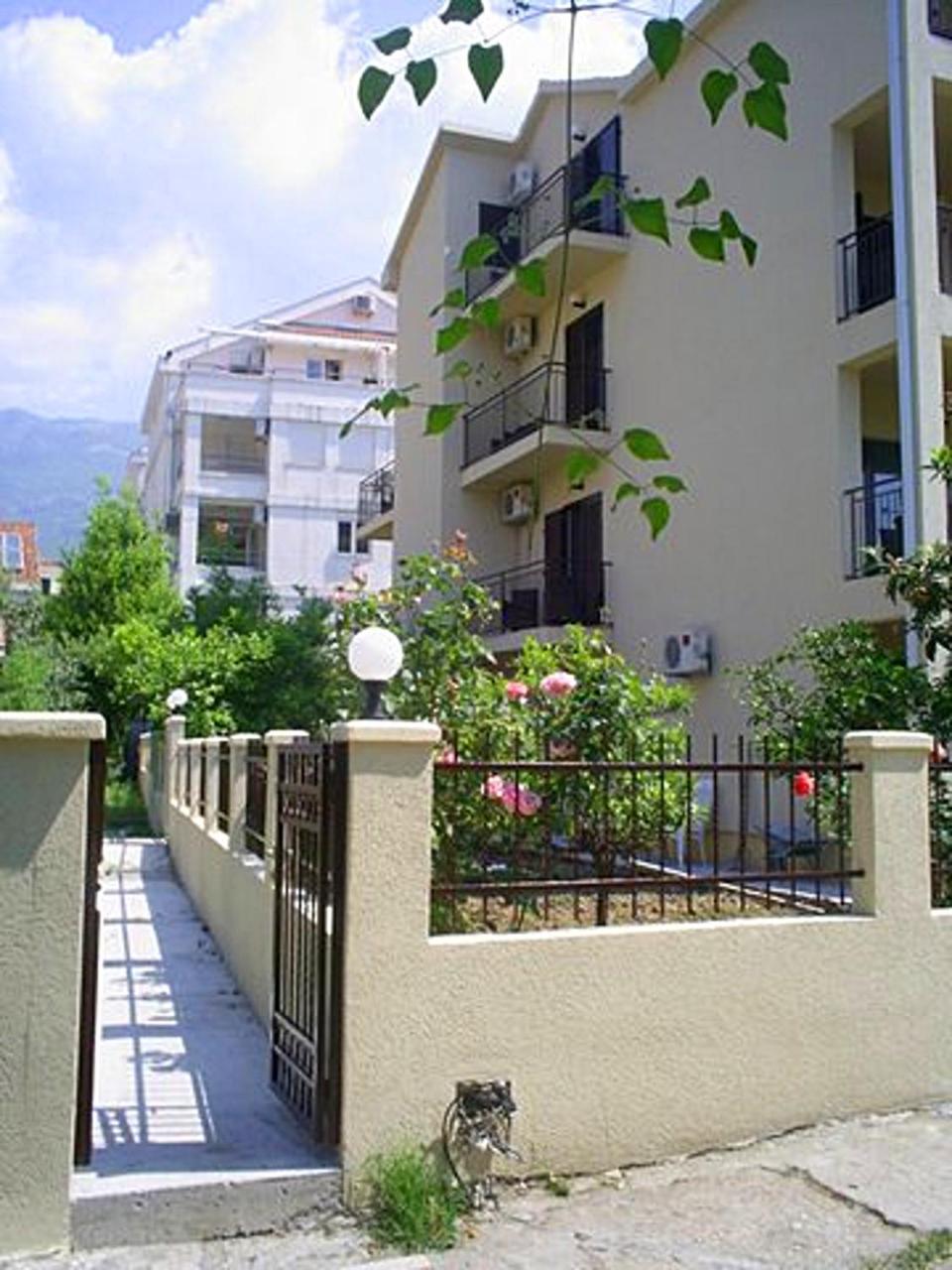 Apartments And Rooms Marija Budva Dış mekan fotoğraf